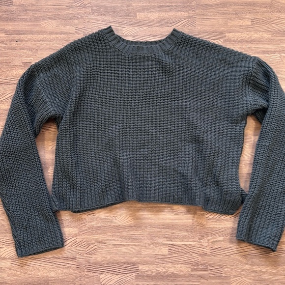 FOREVER21 SMALL GREY KNIT SWEATER - Picture 1 of 2